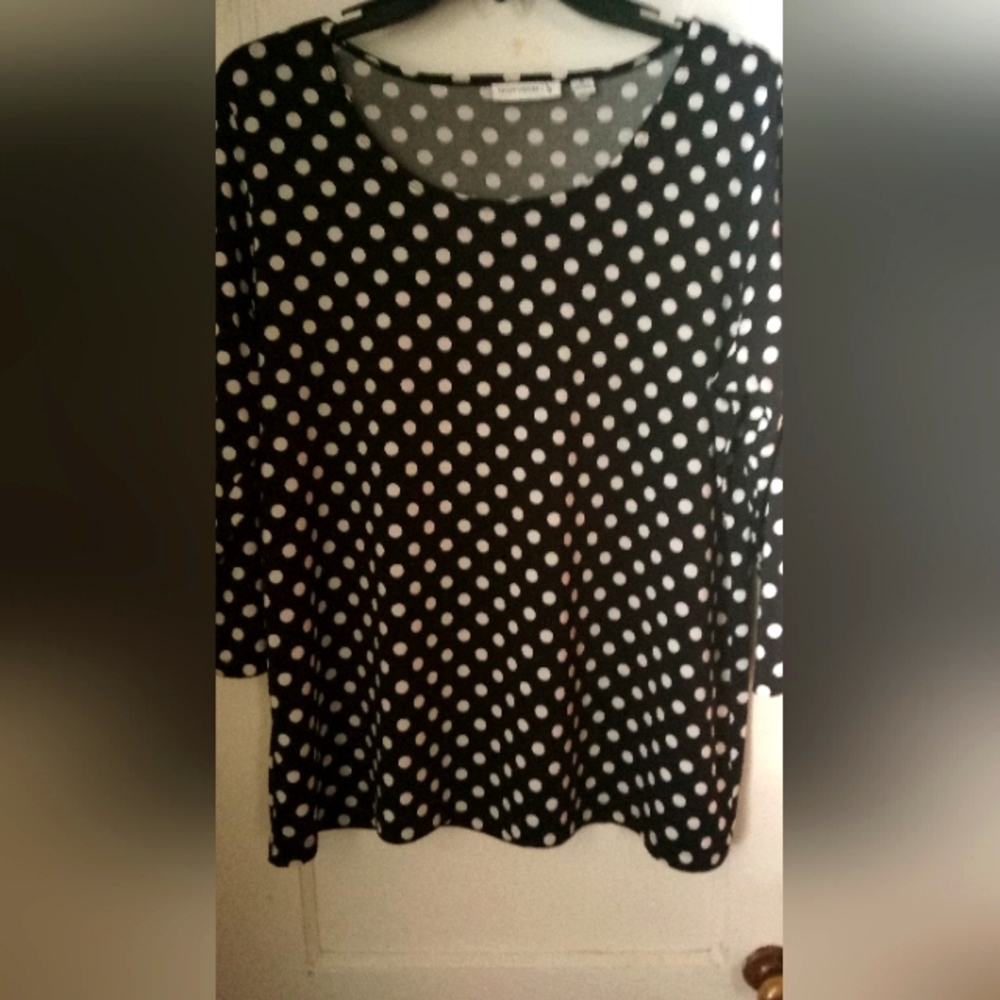 Susan Graver women's top